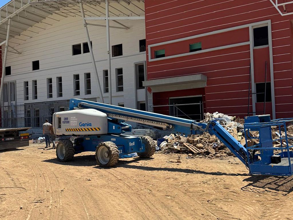 MANL�FT K�RALAMA B�LGELER�M�Z / Buca Manlift Kiralama